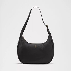 Lululemon City Essential Shoulder Bag 4L